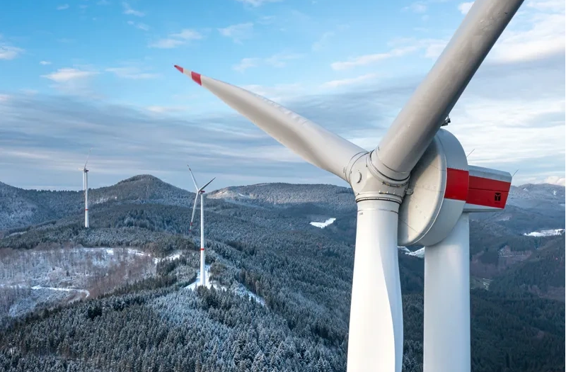 Stato attuale e prospettive dello sviluppo globale dell'energia eolica offshore